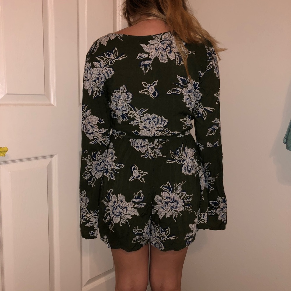 Abercrombie & Fitch Romper - Picture 3 of 4